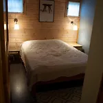 Koliwood A * Kolinkylä